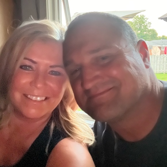 Meet your Posher, Adriane - Picture 3 of 6